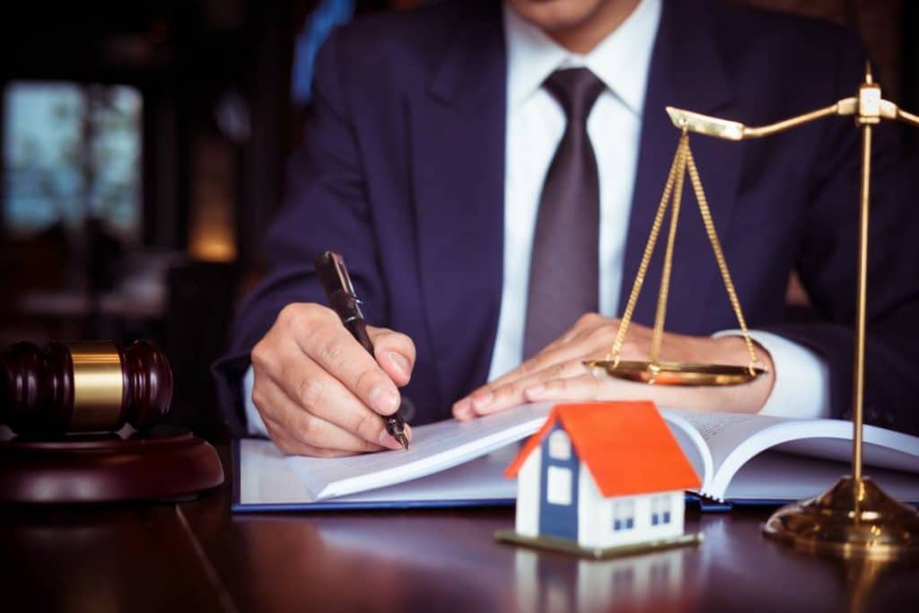 Pourquoi faire appel à un avocat fiscaliste pour vos projets immobiliers