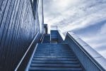 Quels sont les avantages de louer un monte-escalier ?